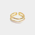 Beatrix – Gylden ring med enkel silhouette