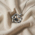 Infinity Heart & Pote halskæde sølvfarvet med kubisk zirkonia