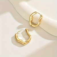 Curved Ear Buckle