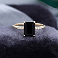 Minimalistisk Radiant sort zirkonia ring